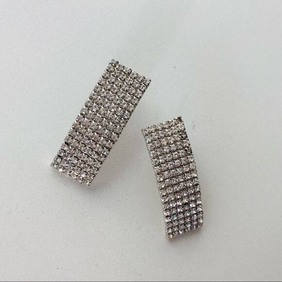 NORDSTROM REVOLVE Silver White Bar CZ Rhinestone 1.75" Stud Earrings Jewelry - Picture 6 of 9